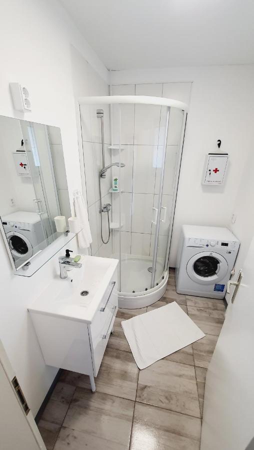 Apartma4Us Maribor Eksteriør billede